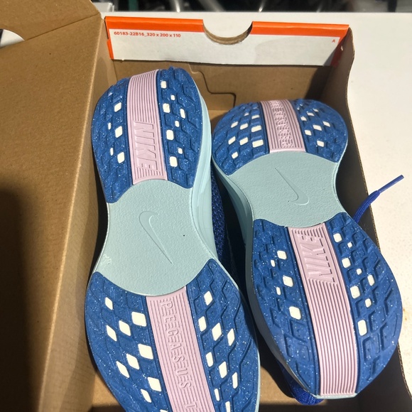 Nike Pegasus Plus - Picture 3 of 3